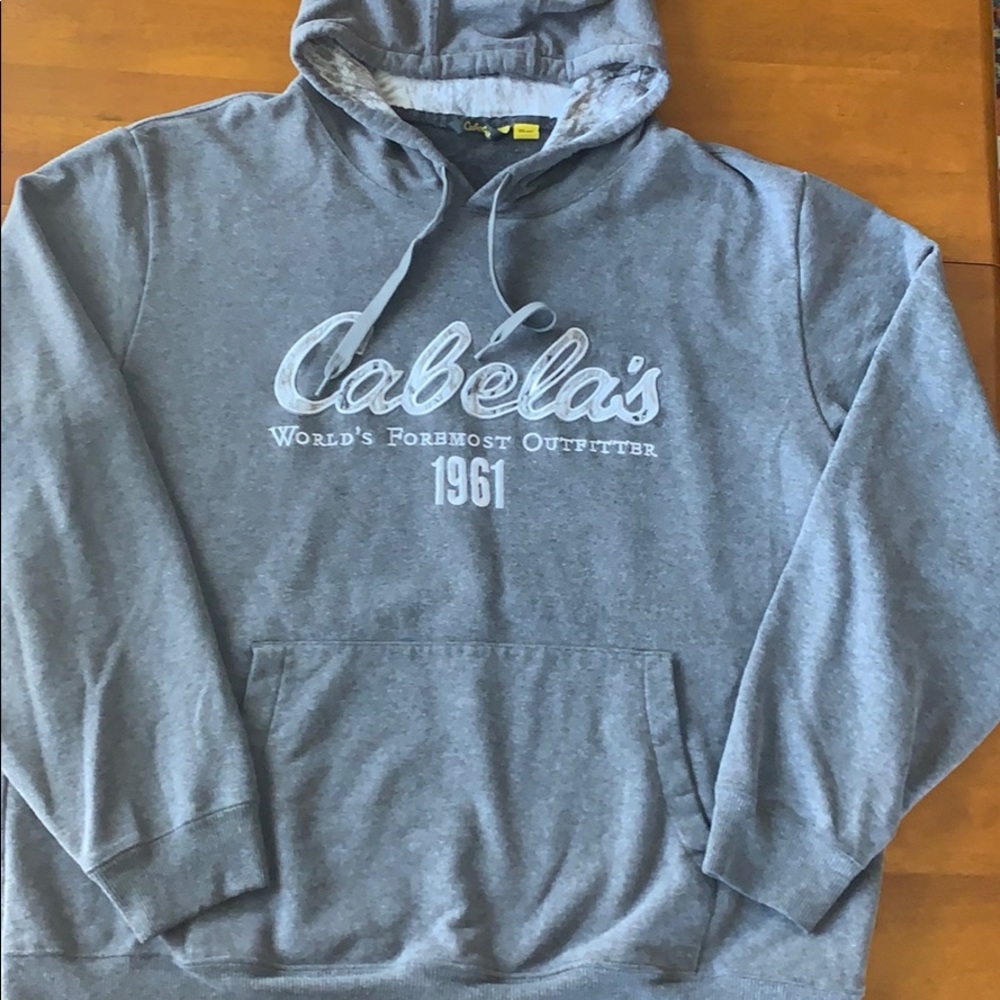 Cabela’s grey hoodie